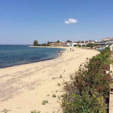 Nyaraló Red House Jerakiní
