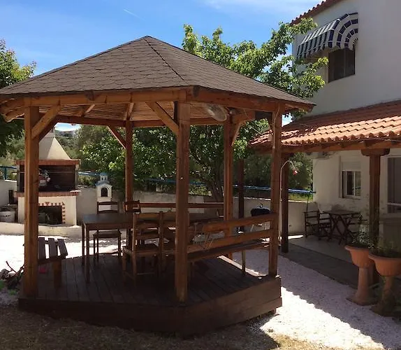 Red House Vakantiehuis *